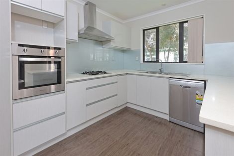 Photo of property in 50b Pinedale Place, Henderson, Auckland, 0610