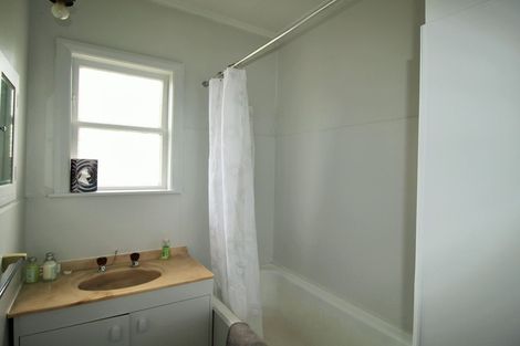 Photo of property in 17 Farnham Street, Oamaru North, Oamaru, 9400