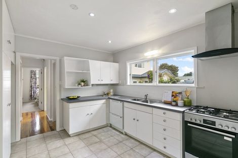 Photo of property in 2 Rex Street, Miramar, Wellington, 6022