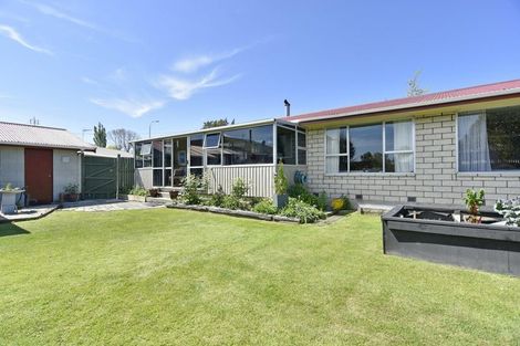 Photo of property in 65 Buckleys Road, Rangiora, 7400