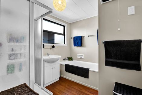 Photo of property in 44 Waimea Street, Westown, New Plymouth, 4310