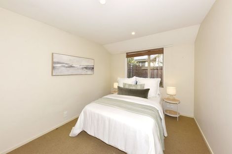 Photo of property in 8 Scarlet Lane, Redwood, Christchurch, 8051