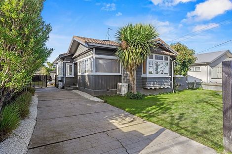 Photo of property in 186 Stapletons Road, Richmond, Christchurch, 8013