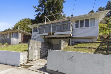 Photo of property in 47 Bird Grove, Stokes Valley, Lower Hutt, 5019