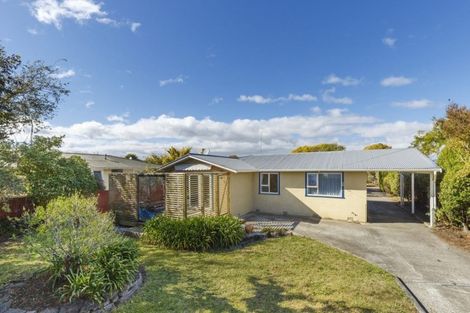 Photo of property in 24 Sutherland Crescent, Westbrook, Palmerston North, 4412