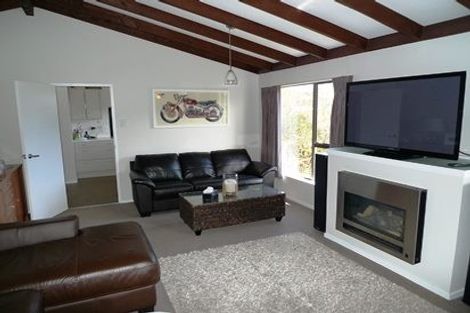 Photo of property in 12 Indira Place, Khandallah, Wellington, 6035