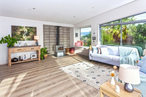 Photo of property in 125 Chevron Crescent, Whangamata, 3620