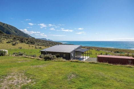 Photo of property in 574 Tora Farm Settlement Road, Tora, Martinborough, 5782