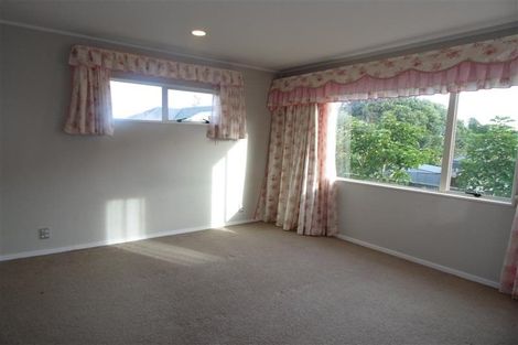 Photo of property in 22 Te Hoe Grove, Pinehill, Auckland, 0632
