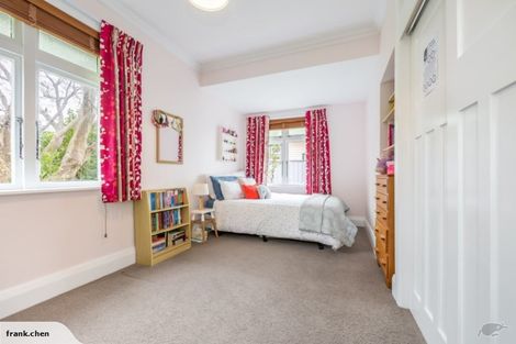 Photo of property in 1 Saint Ronans Avenue, Waterloo, Lower Hutt, 5011