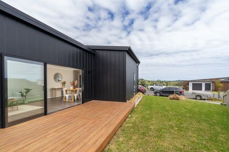 Photo of property in 97 Rangitahi Road, Raglan, 3225