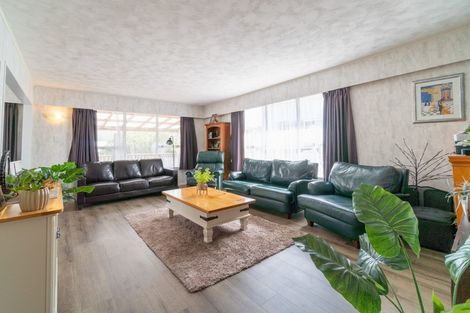 Photo of property in 116 Taylor Terrace, Tawa, Wellington, 5028