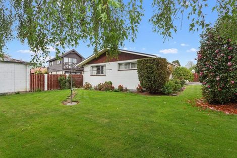 Photo of property in 76 Grimseys Road, Redwood, Christchurch, 8051