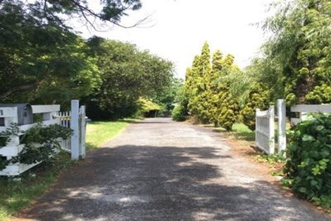 Photo of property in 31 Awaroa Road, Sunnyvale, Auckland, 0612