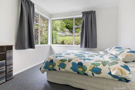 Photo of property in 34 Arapiko Street, Johnsonville, Wellington, 6037