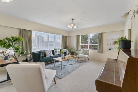 Photo of property in 2 Princeton Road, Raumati Beach, Paraparaumu, 5032