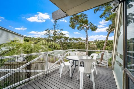 Photo of property in 22 Shadon Place, Stanmore Bay, Whangaparaoa, 0932