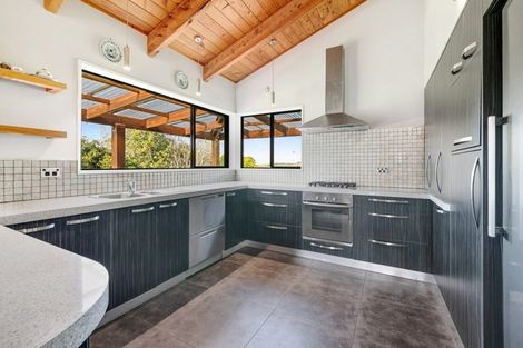 Photo of property in 499 Shelly Beach Road, South Head, Helensville, 0874