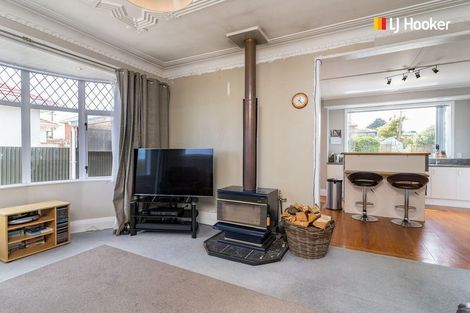 Photo of property in 135 Tomahawk Road, Andersons Bay, Dunedin, 9013