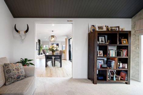 Photo of property in 14 Ruge Court, Cambridge, 3434