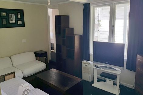 Photo of property in 32 Crieff Street, Northland, Wellington, 6012