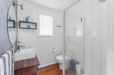 Photo of property in 60 Sarah Street, Waikawa Beach, Levin, 5573