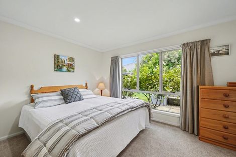 Photo of property in 50 Coolspring Way, Redwood, Christchurch, 8051
