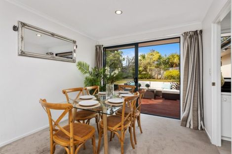 Photo of property in 17 Admirals Court Drive, Greenhithe, Auckland, 0632