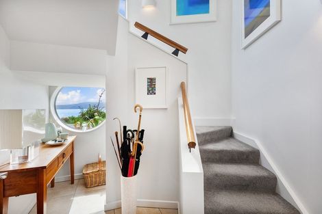 Photo of property in 2/363 Karaka Bay Road, Karaka Bays, Wellington, 6022