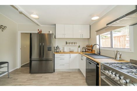 Photo of property in 13 Firth View Road, Te Puru, Thames, 3575