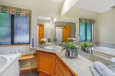 Photo of property in 202b Mount Pleasant Road, Mount Pleasant, Christchurch, 8081