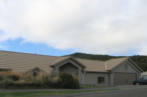 Photo of property in 49 Landsdowne Terrace, Karori, Wellington, 6012