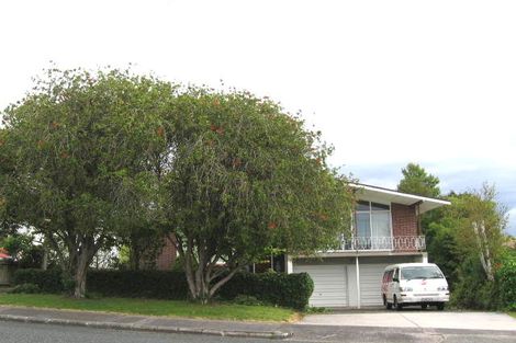 Photo of property in 1068 Beach Road, Torbay, Auckland, 0630