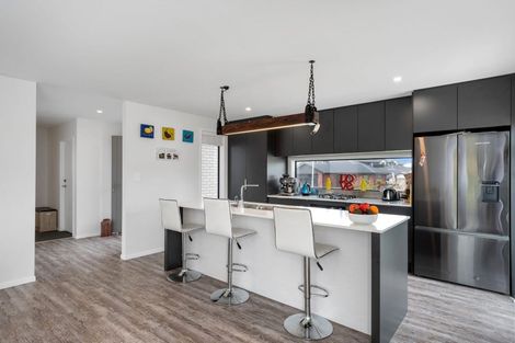 Photo of property in 8 Anglers Way, Omokoroa, 3114