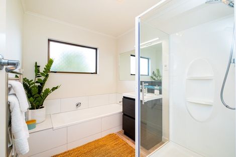 Photo of property in 86 The Esplanade, Westshore, Napier, 4110