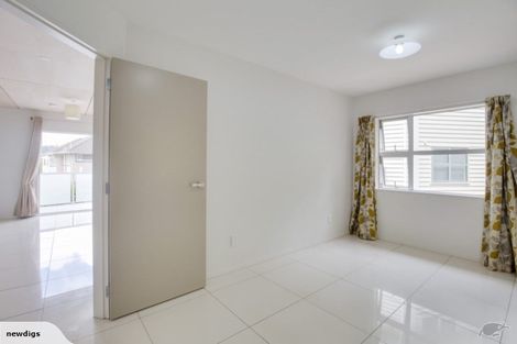 Photo of property in 3a Anderson Terrace, Mount Cook, Wellington, 6021