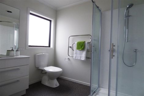 Photo of property in 88a Pioneer Road, Moturoa, New Plymouth, 4310