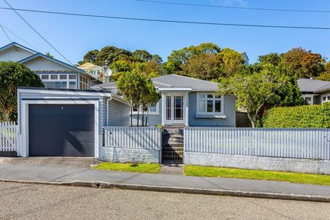 Photo of property in 13 Firth Terrace, Karori, Wellington, 6012