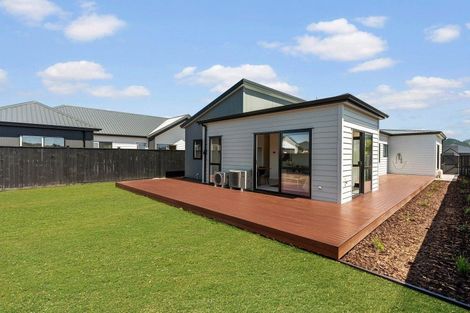 Photo of property in 13 Arahi Road, Clevedon, 2582