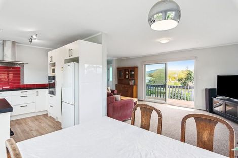 Photo of property in 9 Ross Grove, Paraparaumu, 5032