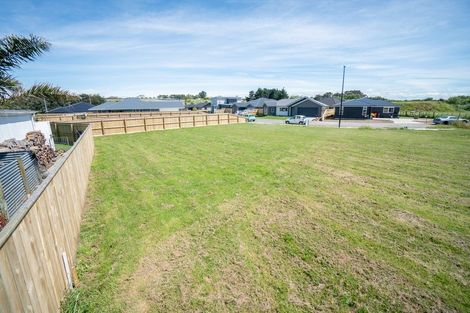 Photo of property in 10 Magnolia Lane, Kelvin Grove, Palmerston North, 4414