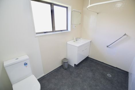 Photo of property in 13 Wallis Street, Raglan, 3225