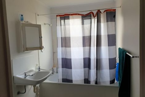 Photo of property in 289b Wellington Road, Wainuiomata, Lower Hutt, 5014