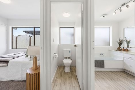 Photo of property in 178 Prince Regent Drive, Farm Cove, Auckland, 2012