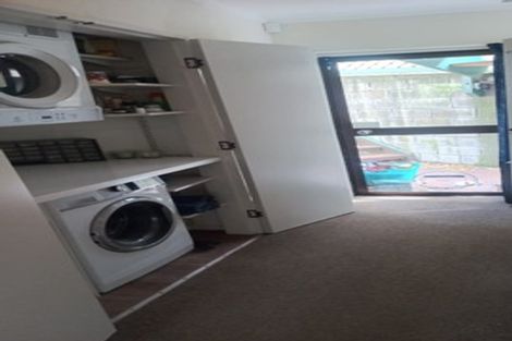 Photo of property in 53 Hankey Street, Mount Cook, Wellington, 6011