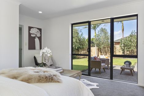 Photo of property in 8 Corrofin Drive, East Tamaki, Auckland, 2013