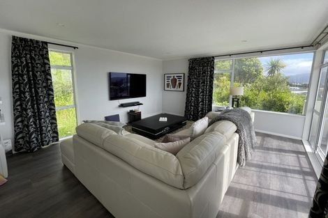 Photo of property in 6 Iona Place, Papakowhai, Porirua, 5024