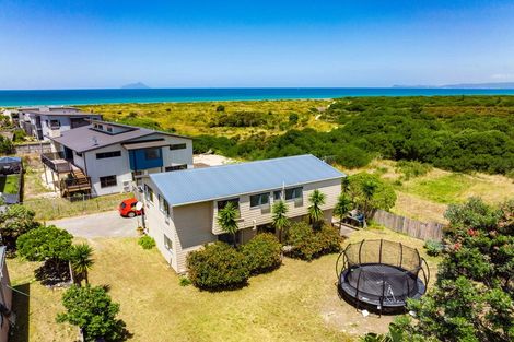 Photo of property in 128 Bream Bay Drive, Ruakaka, 0116