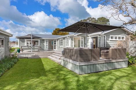 Photo of property in 108 Ladies Mile, Manly, Whangaparaoa, 0930