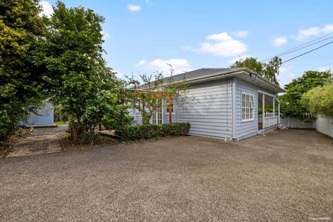Photo of property in 223 Henderson Valley Road, Henderson, Auckland, 0612